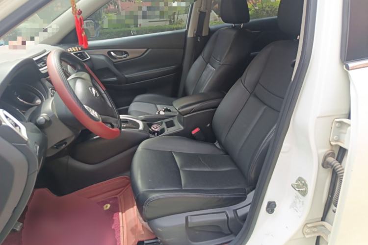 Used Nissan X-Trail 2015 2.0L CVT Comfort MAX Edition 2WD