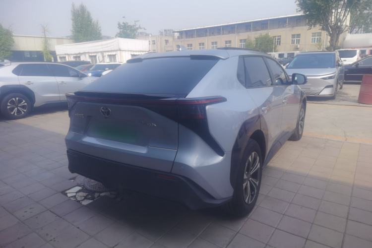 Used Toyota FAW bZ4X 2022 Two-Wheel Drive Long-Range PRO Version
