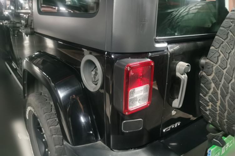 Used Jeep Wrangler 2015 2.8TD Sahara Four-Door Comfort Edition
