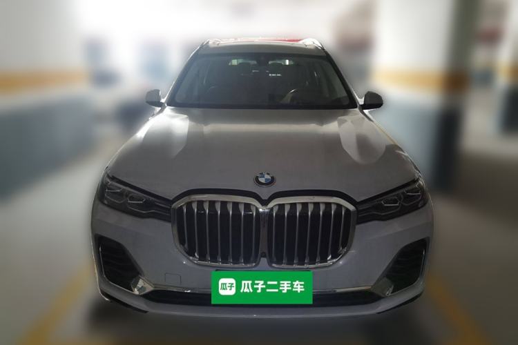 Used BMW X7 2021 xDrive40i Luxury Package with Leading Features
