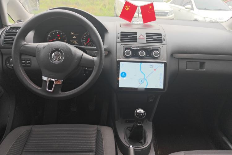 Used Volkswagen Touran 2015 1.4T Manual Fashion Edition 5-Seater