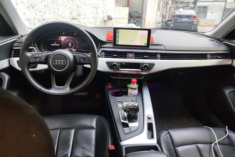 Used Audi A4L 2019 40 TFSI Fashion Version China V Center Console