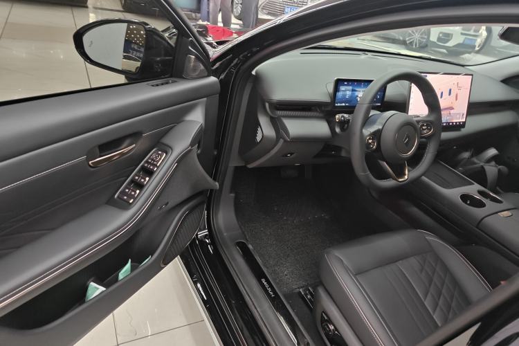 Used Baojun Enjoy 2025 Plug-in Hybrid 140km Luxury Edition