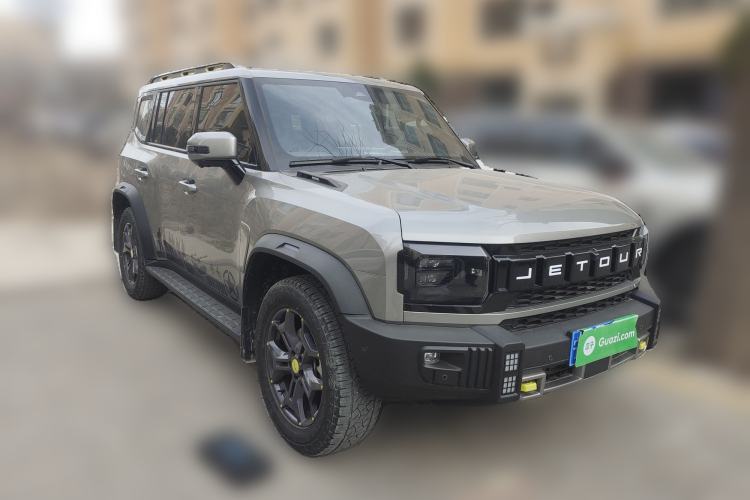 Used JETOUR Traveler 2023 2.0T All-Wheel Drive CrossPRO+ Front Right 45 Deg