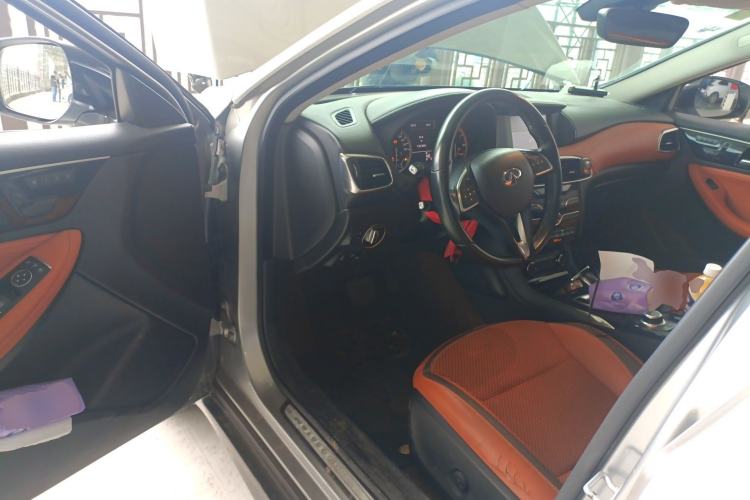 Used Infiniti QX30 2017 2.0T Four-Wheel Drive Sport Edition Driver Seat