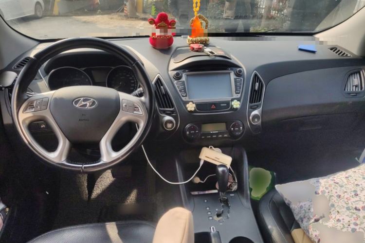 Used Hyundai ix35 2015 2.0L Automatic 2WD Smart Type China IV