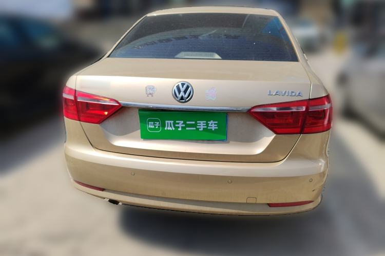 Used Volkswagen Lavida 2013 1.6L Automatic Luxury Edition Rear