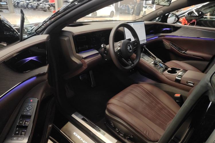 Used Denza Z9GT 2024 1100 4x4 Max First Edition
