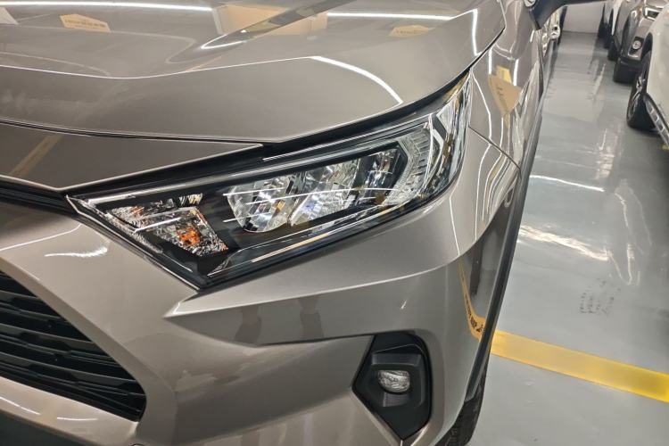 Used Toyota RAV4 2023 2.0L CVT Two-Wheel Drive Urban Edition
