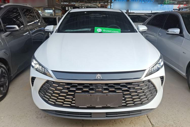 Used BYD Qin PLUS 2025 DM-i Smart Drive 120KM Superior Model Front