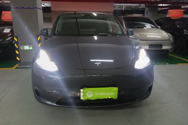 Used Tesla Model Y 2021 Standard Range Rear-Wheel Drive Version