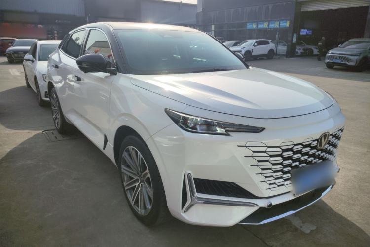 Used Changan UNI-K 2023 2.0T Two-Wheel Drive Yue Ling Trim