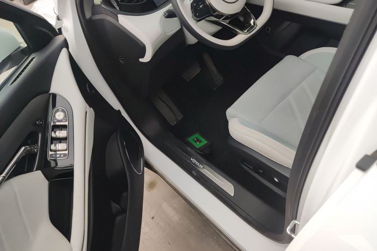 Used VOYAH FREE 2025 318 318 km Rear-Drive Touring Edition
