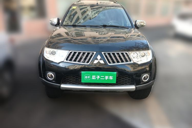 Used Mitsubishi Pajero Sport 2011 3.0L Luxury Navigation Edition