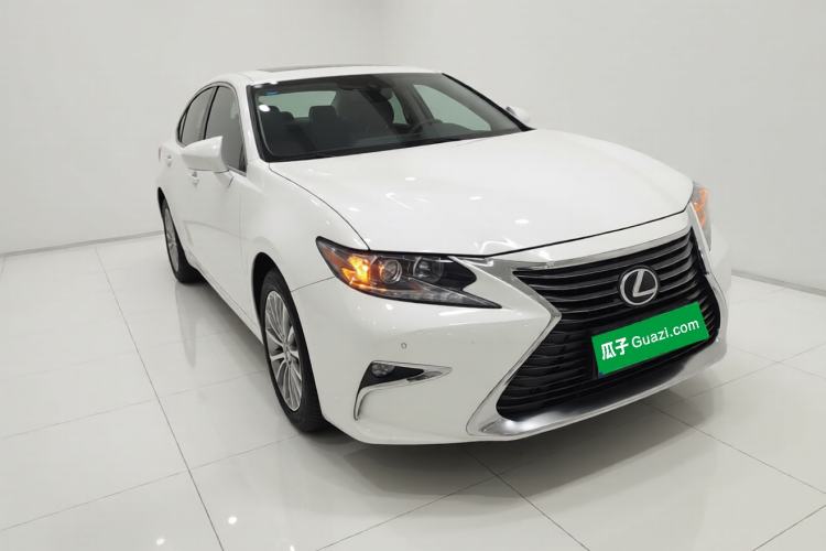 Used Lexus ES 2015 200 Elite Edition
