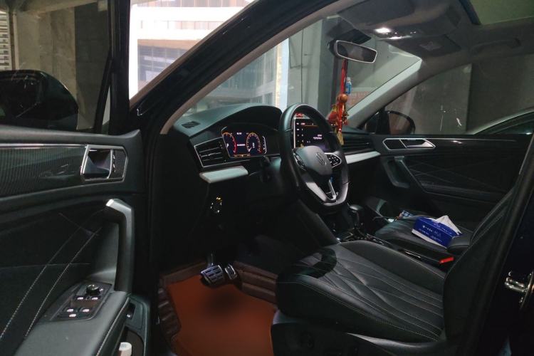 Used Volkswagen Tiguan L 2022 330TSI Automatic Two-Wheel Drive R-Line Enhanced Edition