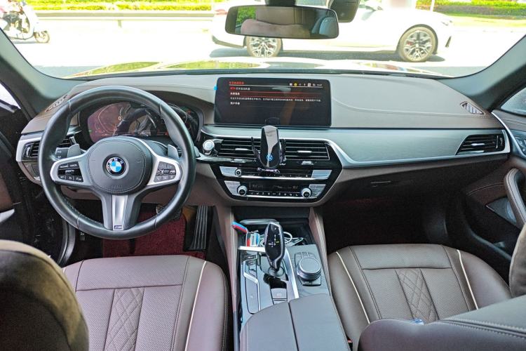Used BMW 5 Series 2021 530Li Leading Model M Sport Package