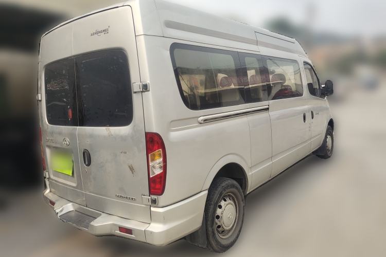 Used SAIC MAXUS Xintu V80 2018 2.5T 6-Speed Manual Aotuntong Facelifted Long Wheelbase Mid-Height 7-Seater Rear Right 45 Deg