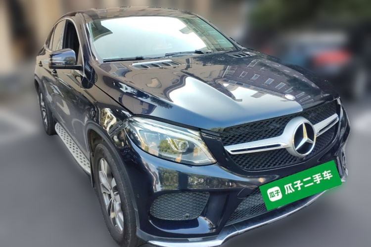 Used Mercedes-Benz GLE Coupe 2015 GLE 400 4MATIC Coupe SUV Front Right 45 Deg