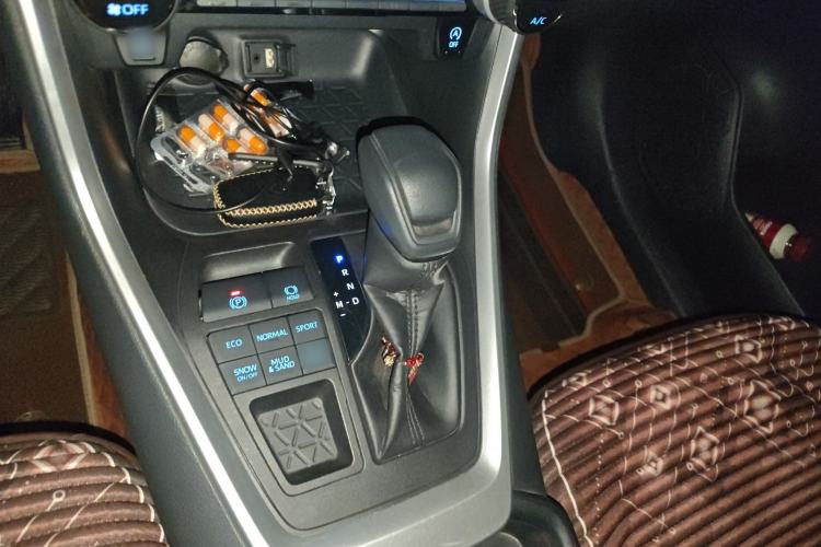 Used Toyota RAV4 2021 2.0L CVT 4x4 Trend Edition