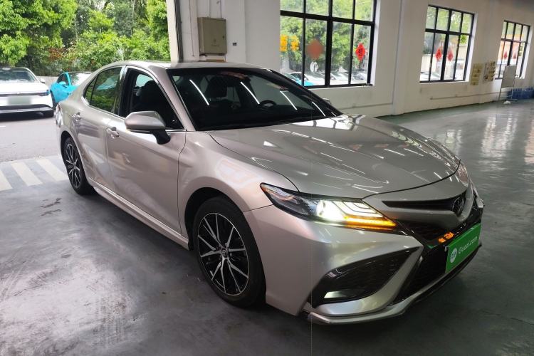 Used Toyota Camry 2021 2.0S FENGSHANG Edition
