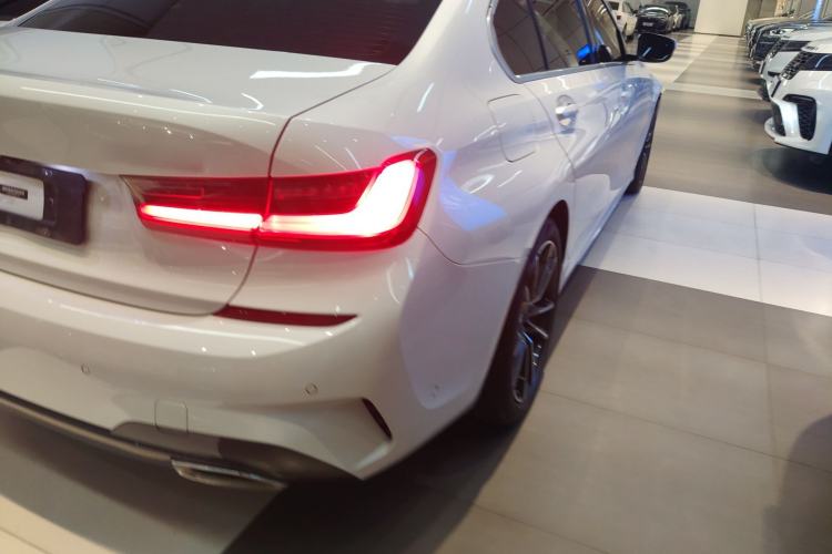 Used BMW 3 Series 2021 Restyled 325Li M Sport Package Exterior 3