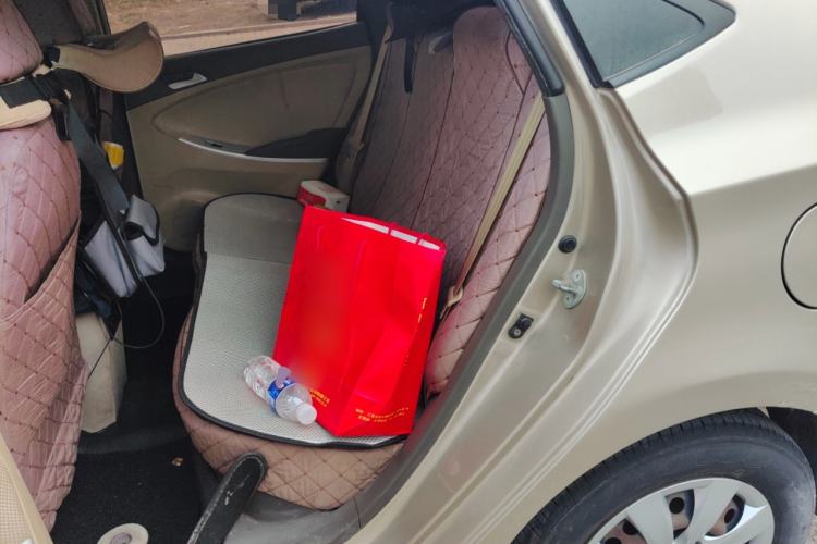 Used Hyundai Verna (older generation) 2010 Sedan 1.4L Automatic Comfort Model GS Left Rear Seat