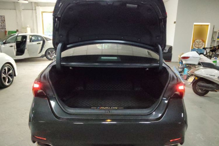 Used Toyota Avalon 2022 2.0L Luxury Edition