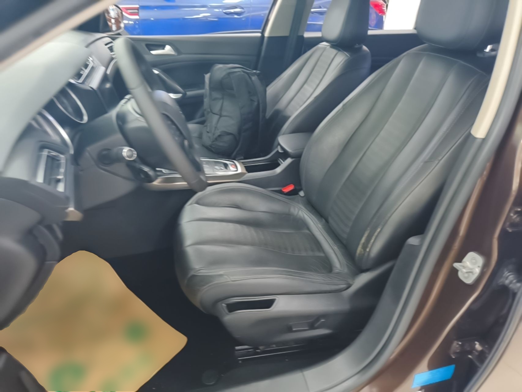 Vordere Reihe im Auto