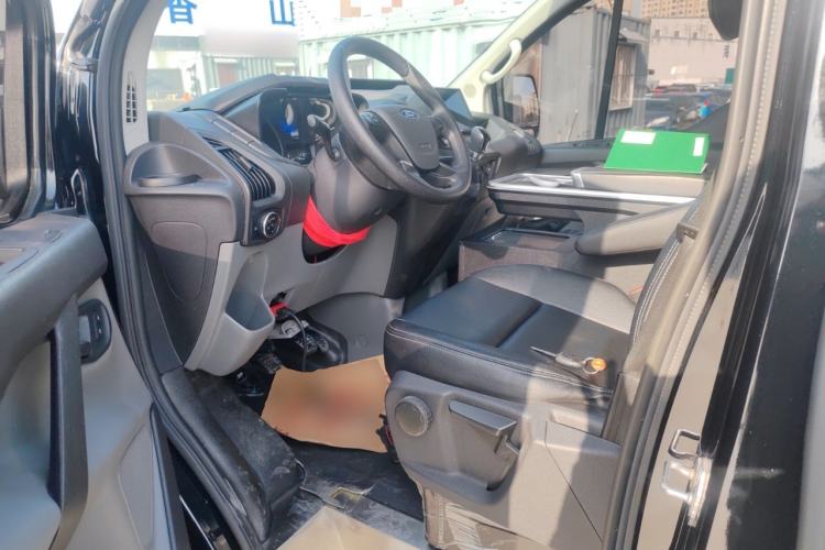 Used Ford Transit 2019 2.0T Diesel Multi-Purpose Commercial Vehicle Short Wheelbase Low Roof 6-Seater China VI Standard