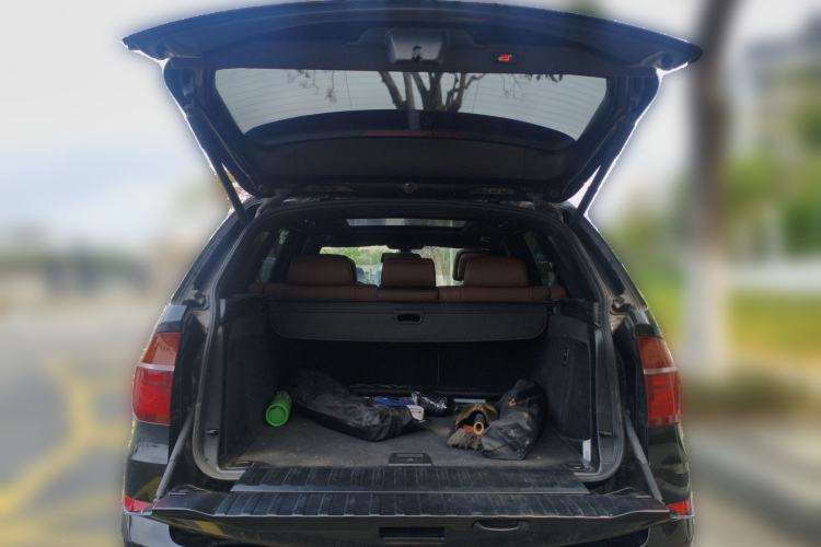 Used BMW X5 2013 xDrive35i Leading Model Trunk