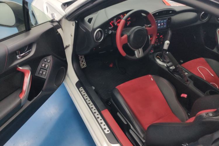 Used Toyota 86 2013 2.0L Automatic Luxury Version
