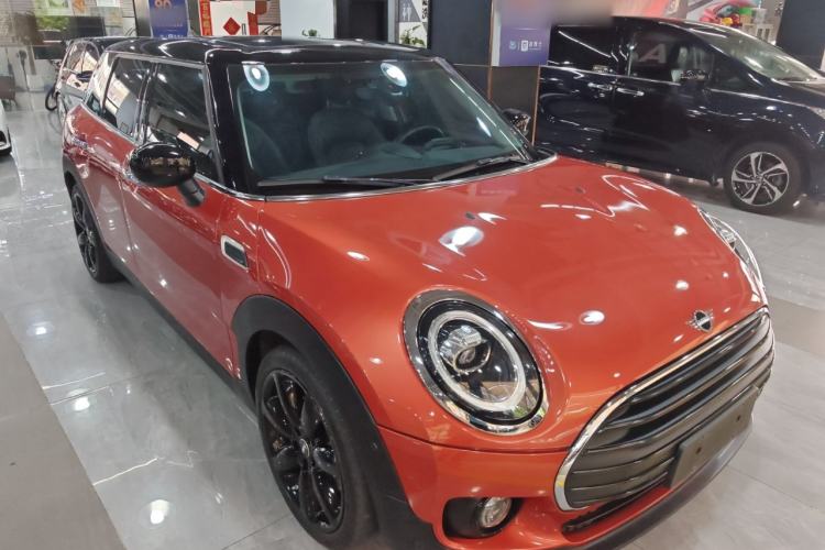 Used MINI Clubman 2021 1.5T COOPER Connoisseur Front Right 45 Deg