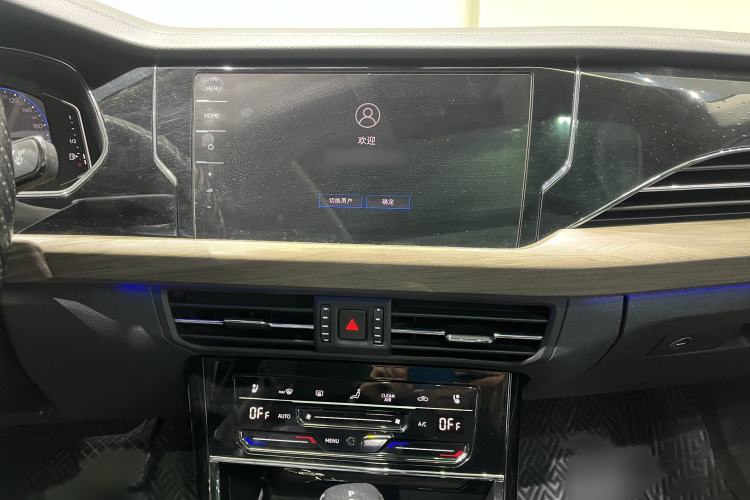 Used Volkswagen Passat 2020 Revised Version 330TSI Luxury Edition China VI Standard
