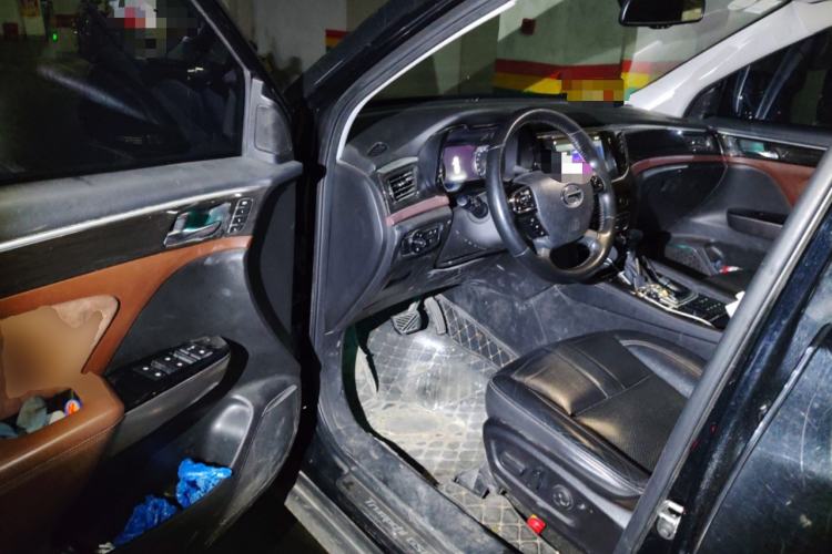 Used GAC Trumpchi GS8 2017 320T Two-Wheel Drive Luxury Smart Connectivity Version (7 Seats) Driver Seat