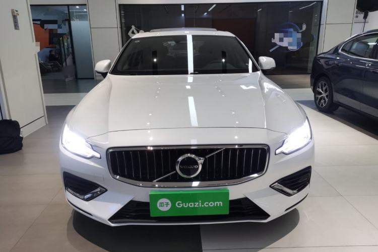 Used Volvo S60 2025 B4 Zhiyi Luxury Edition