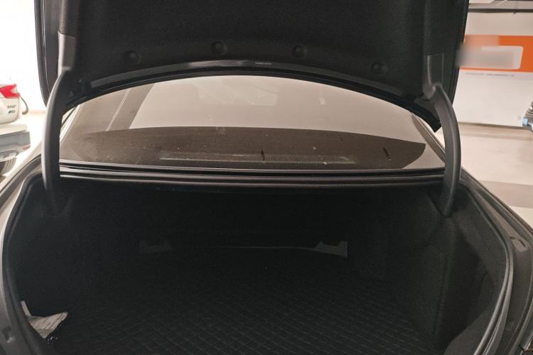 Used Mercedes-Benz E-Class 2022 Second Facelift E 260 L Sport Edition Trunk