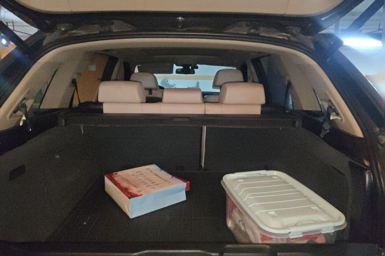 Used BMW X5 2011 xDrive50i Luxury Model
