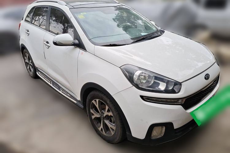 Used Kia KX3 2015 1.6L Automatic Two-Wheel Drive DLX Front Right 45 Deg