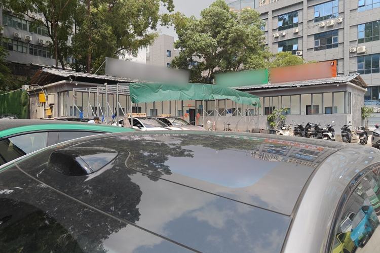 Used Xiaomi Auto YU7 2025 Ultra-Long Range Rear-Wheel Drive Version Roof