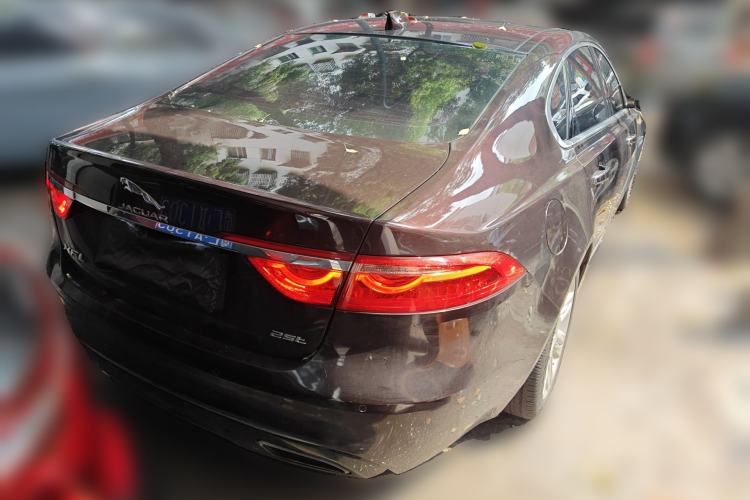 Used Jaguar XFL 2018 XFL 2.0T 250 PS Luxury Edition Rear Right 45 Deg