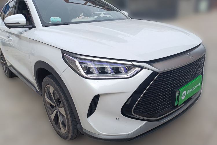 Used BYD Song PLUS New Energy 2021 DM-i 51KM Prestige Model Front Right 45 Deg