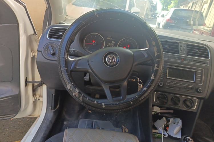 Used Volkswagen Polo 2014 1.4L Manual Comfort Edition