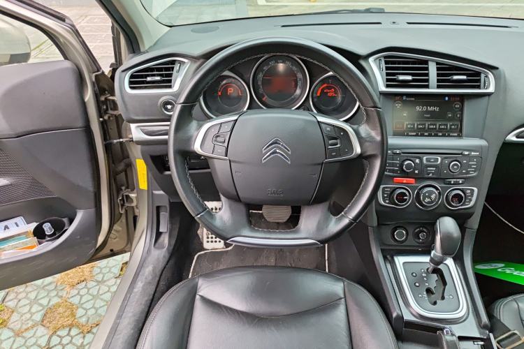 Used Citroen C4L 2014 1.6THP Intelligent Drive Automatic Dynamic Model Steering Wheel