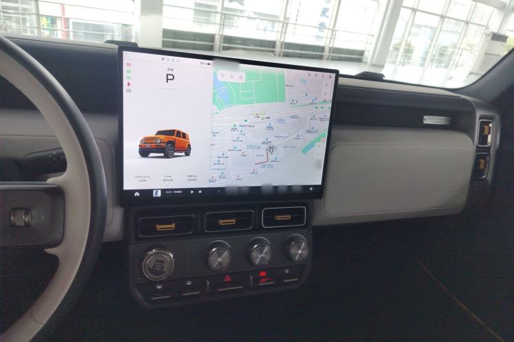 Used iCAR V23 2025 501 Four-Wheel Drive Intelligent Driving Version Center Console