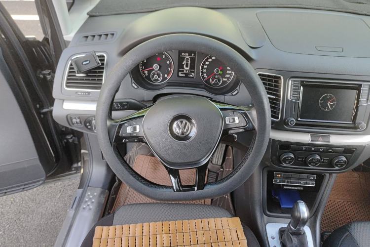 Used Volkswagen Sharan 2016 380TSI Comfort Edition 7-Seater Steering Wheel