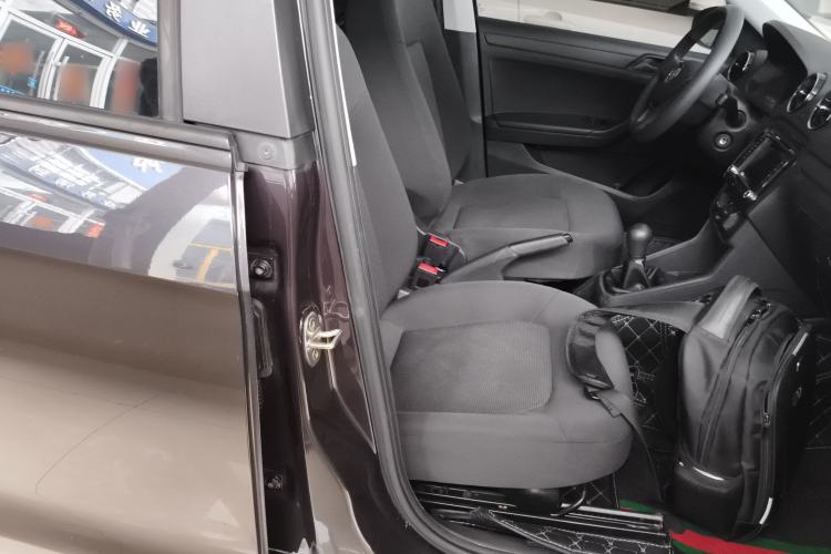 Used Volkswagen Jetta 2017 1.4L Manual Fashion Edition
