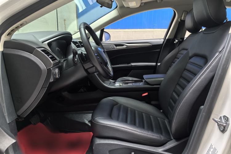 Used Ford Mondeo 2018 EcoBoost 180 Smart Control Fashion Model China V Standard Interior 2