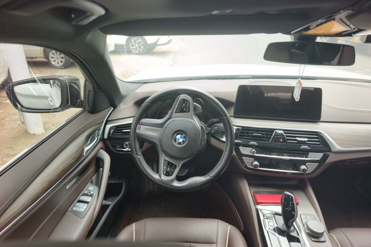 Used BMW 5 Series 2022 530Li Leading Model M Sport Package
