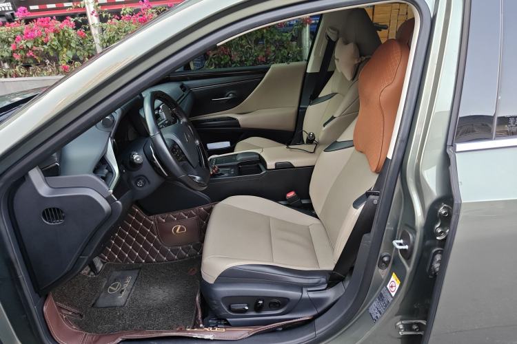 Used Lexus ES 2018 200 Luxury Edition China V Standard Left Front Seat